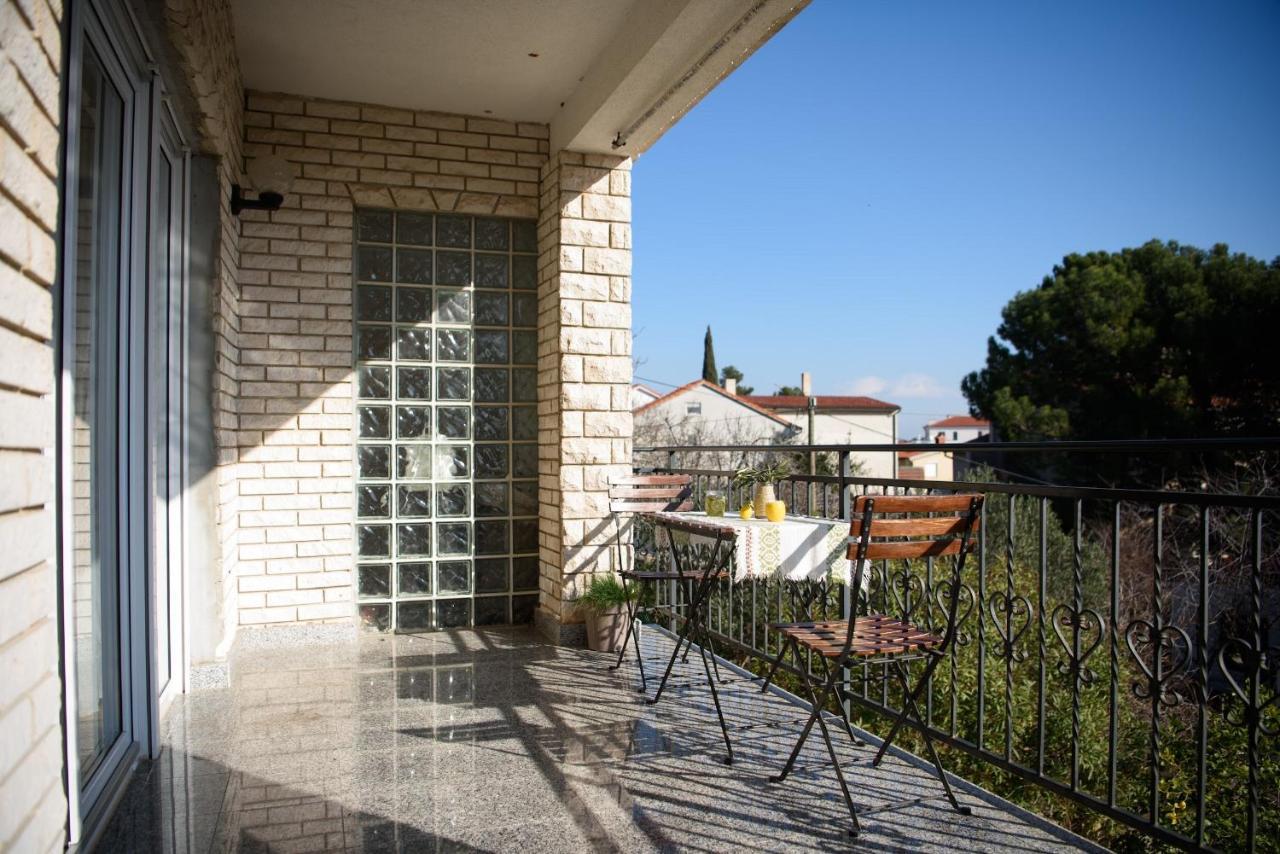 Villa Claudia Lemon Appartment Premantura Exterior foto
